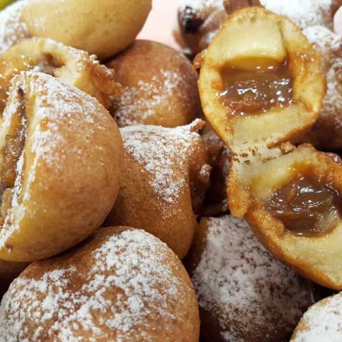 Buñuelos de banana rellena de dulce de leche