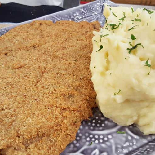 Milanesas de nalga con puré de papas