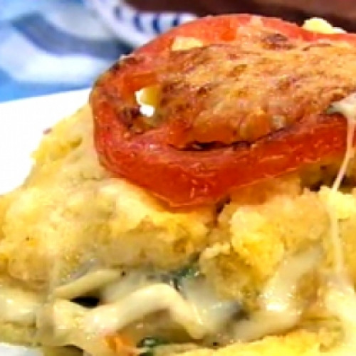 Pastel de polenta y vegetales