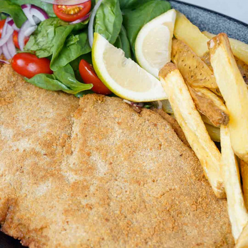 MILANESA RELLENA CON ENSALADA