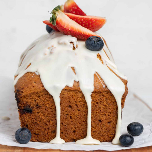 BUDÍN DE CHOCOLATE BLANCO Y FRUTOS ROJOS