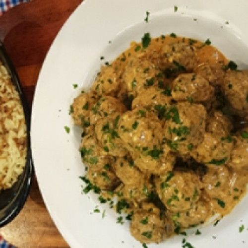 Albóndigas con arroz turco