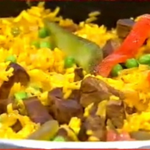 Arroz con asado reciclado