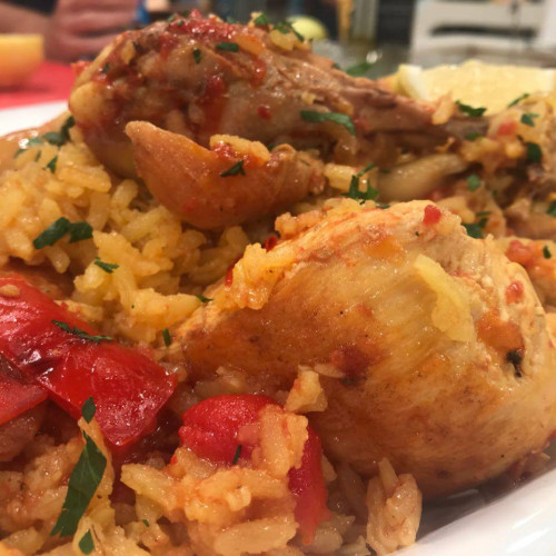 Arroz con pollo azafranado