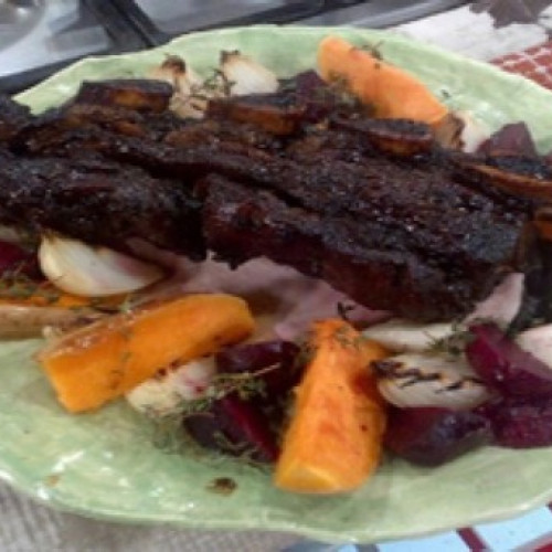 Asado laqueado con vegetales