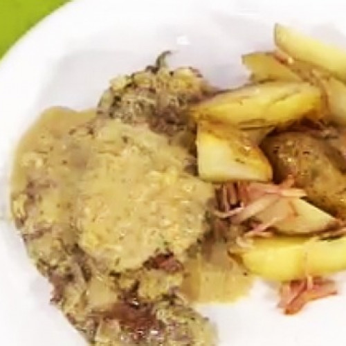 Bifes a la mostaza con papas salteadas