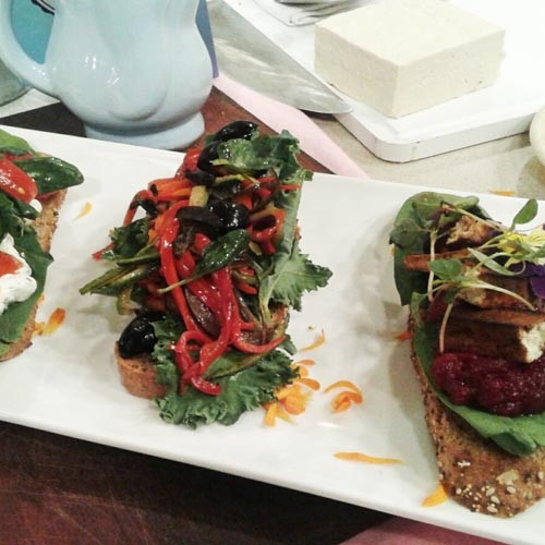 Bruschettas vegetarianas por Jessica Lekerman