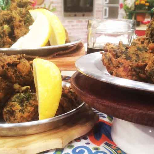 Buñuelos de acelga con panceta