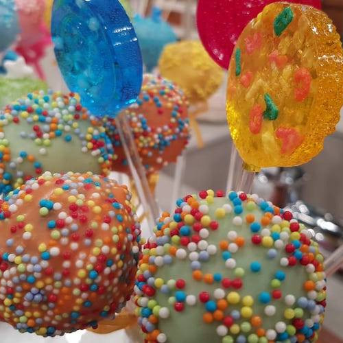 Cake pops, torta en chupetines