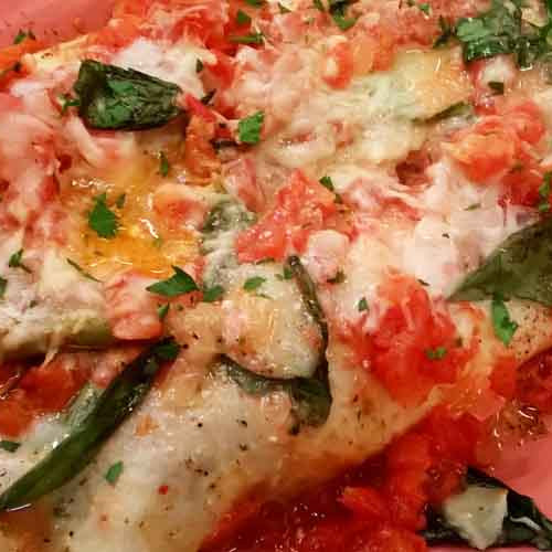 Canelones de ricota con salsa filetto