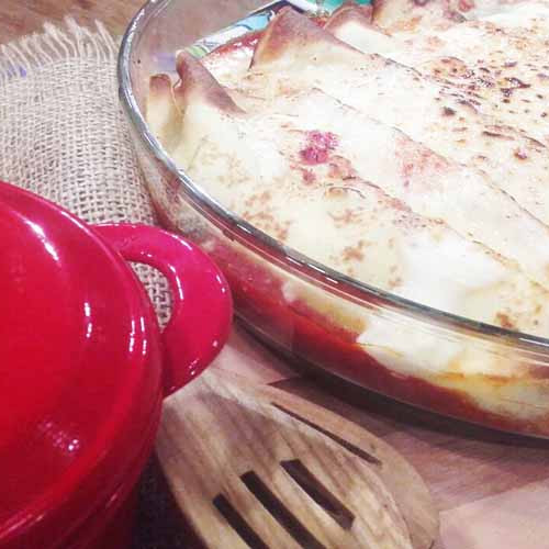 Canelones de verdura y ricota con salsa mixta