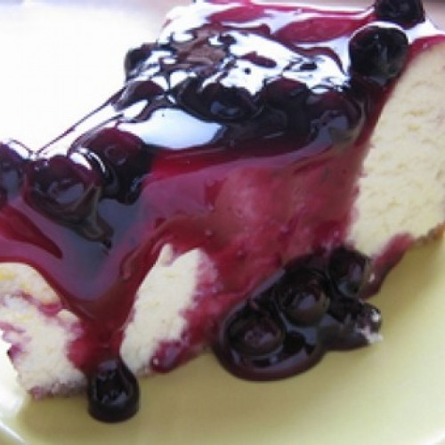 Cheesecake de chocolate blanco y frutos rojos