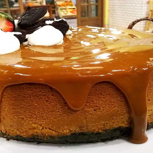 Cheesecake de dulce de leche con base de chocolate