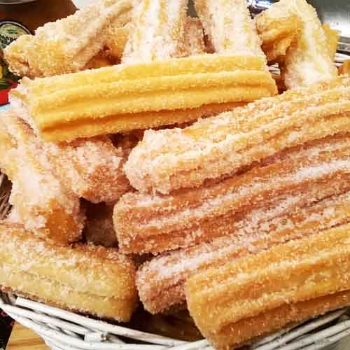 Churros rellenos de dulce de leche para la merienda