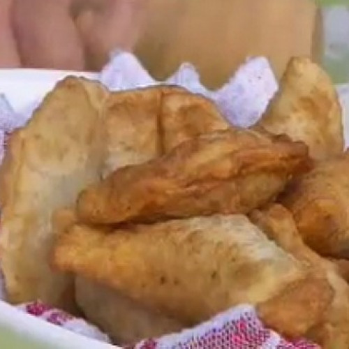 Empanadas de cerdo en masa de arroz