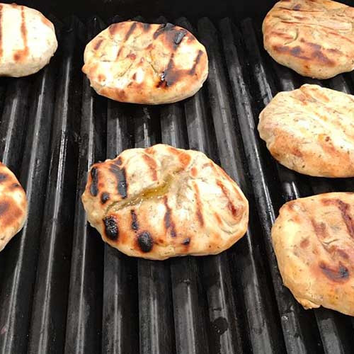 Empanadas de provoleta rellena