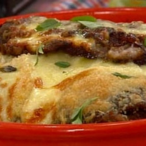 Escalopes con queso acompañado con puré de papa y brócoli