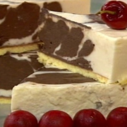 Espectacular torta helada marmolada