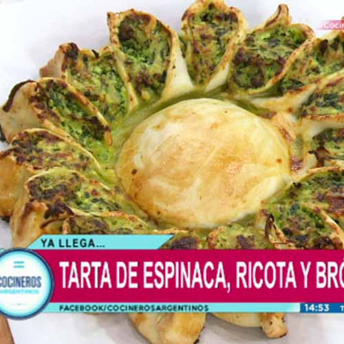 Flor de tarta de espinacas, brócoli y ricota