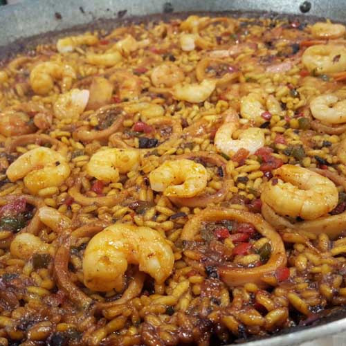 Gran arroz con mariscos en paella