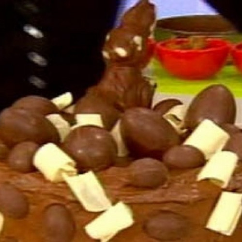 Impactante torta huevo de pascua