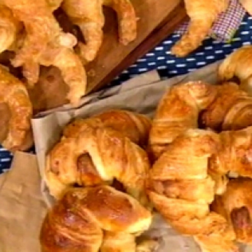 Medialunas y crema pastelera