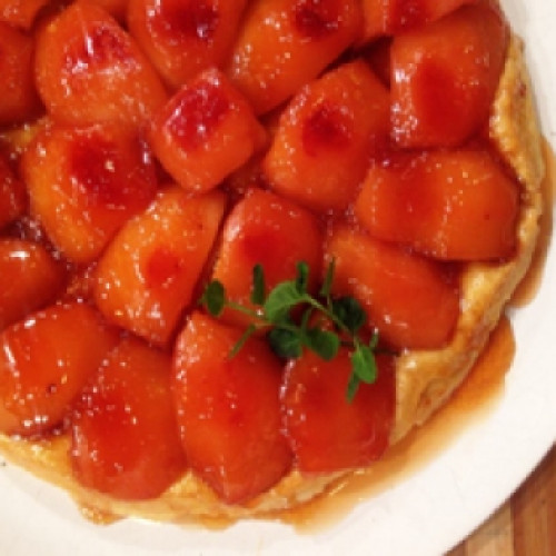 Membrillos en almíbar y tarta tatán de membrillos