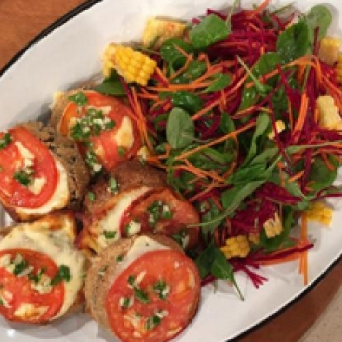 Milanesas de berenjenas con ensalada fresca