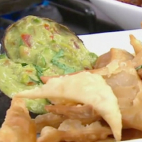 Nachos de masa de tarta con guacamole