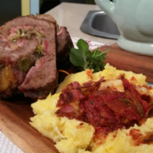 Ojo de bife relleno con polenta con queso