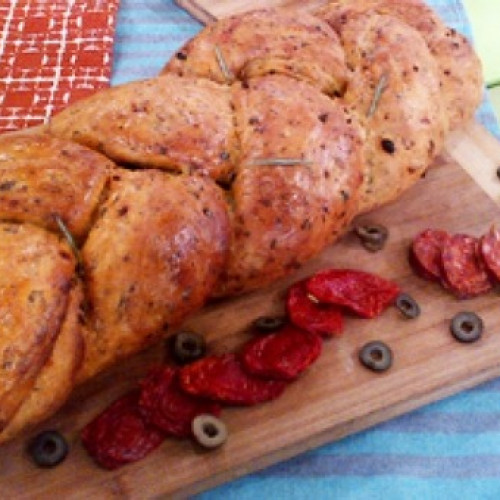 Pan trenzado con chimichurri