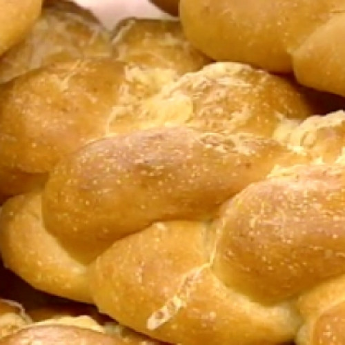 Pan trenzado de queso y pan relleno