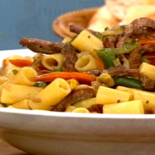 Pasta con carne y vegetales al microondas