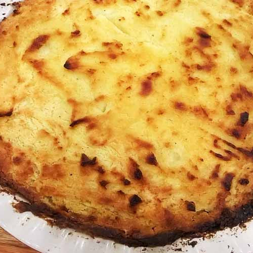 Pastel de papas con carne cortada a cuchillo