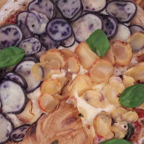 Pizza de hongos y papines