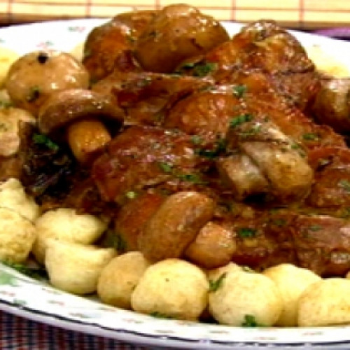 Pollo al champiñón con papas noisette