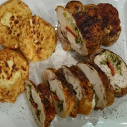 Pollo arrollado con soles de papa