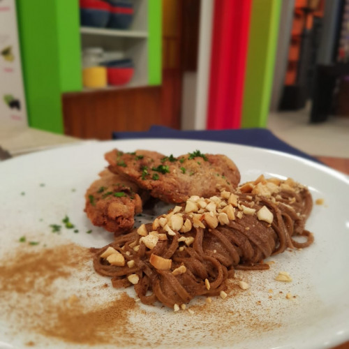 Milanesas de hígado con pastas de hongos