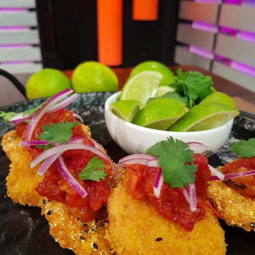 Nuggets de pollo con chutney de tomates