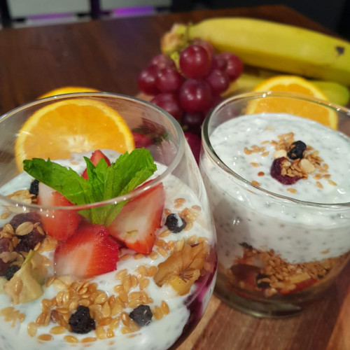 Postre con yogurt y chia