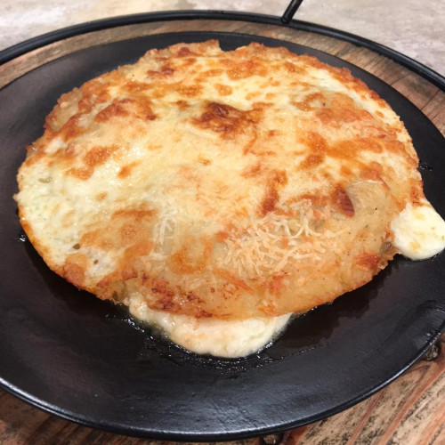 Tortilla rellena con masa de ñoquis