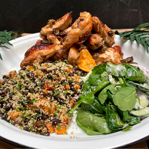 POLLO AL HORNO CON ENSALADAS NAVIDEÑAS