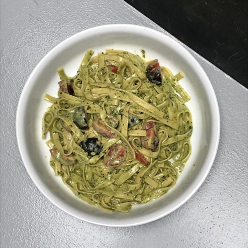 TALLARINES CON PESTO