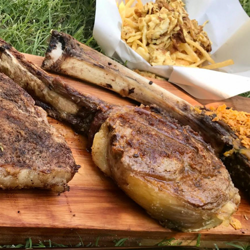 BIFE TOMAHAWK Y BIFE T-BONE