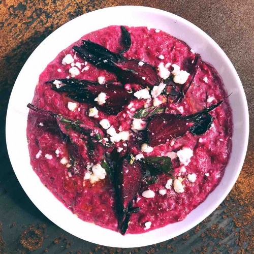 RISOTTO DE REMOLACHA CON PROVOLETA