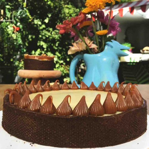 TORTA CON MASA DE CACAO