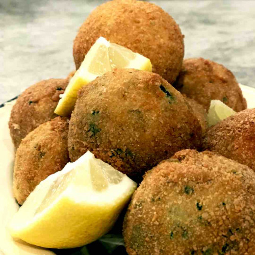 BOMBAS DE PAPA RELLENAS DE QUESO