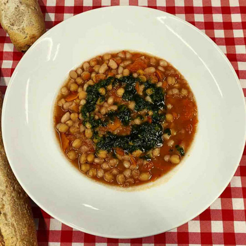 SOPA DE LEGUMBRES Y TOMATE