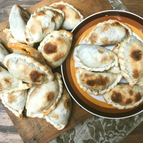 EMPANADAS SANTIAGUEÑAS