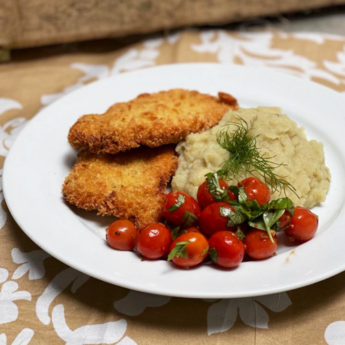 MILANESA DE CERDO CON PURÉ DE BATATAS